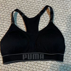 Puma. Medium. Black